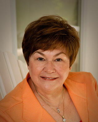 Headshot of Lila Keim
