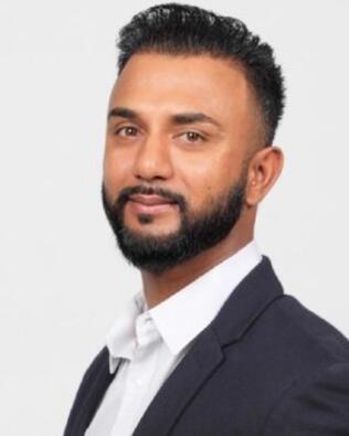 Headshot of Jay Aulakh
