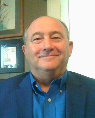 Headshot of Lee Hoffman