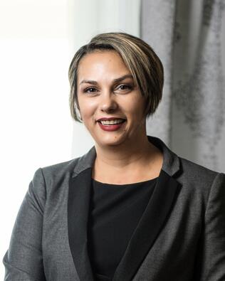 Headshot of Sandie Pierce