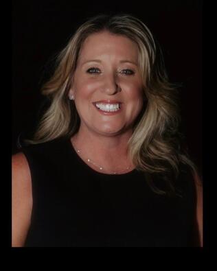 Headshot of Kim Caroselli