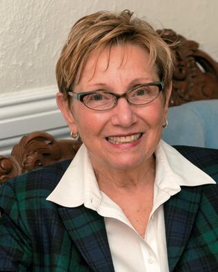 Headshot of Diane Reh