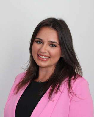 Headshot of Kaylie Mickle