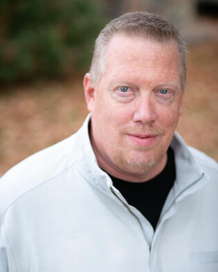 Headshot of Jason Lee