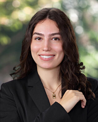 Headshot of Maddie Parker