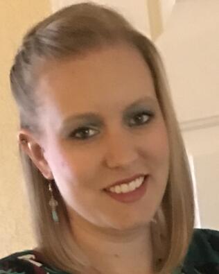 Headshot of Kayla Cerquozzi