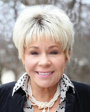 Headshot of Christine Hauck