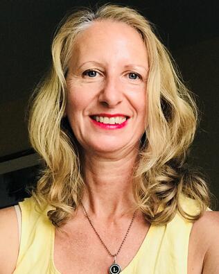 Headshot of Lisa Ivanenok