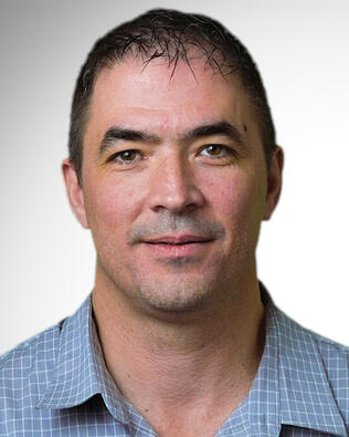Headshot of Stephen Thielsen
