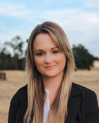 Headshot of Renee Schenk