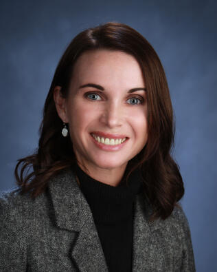 Headshot of Julie Barry