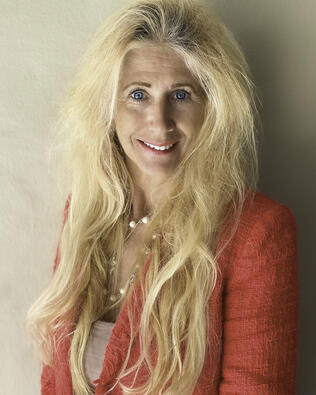 Headshot of Colleen Dore