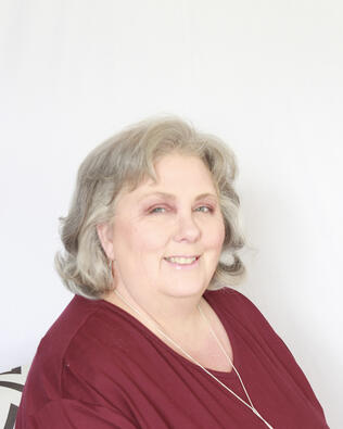 Headshot of Wanda Spivey