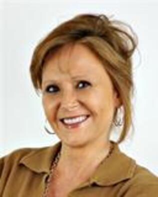 Headshot of Andrea Margrey