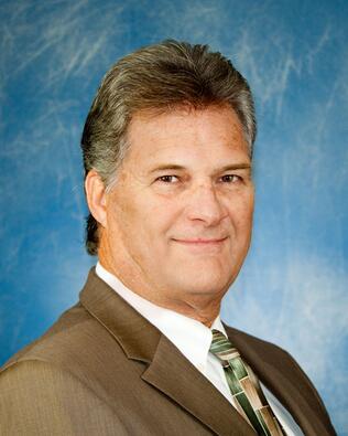 Headshot of Roger Lain