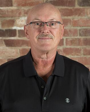 Headshot of Stephen Novak