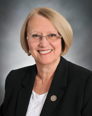 Headshot of Cheryl Landis