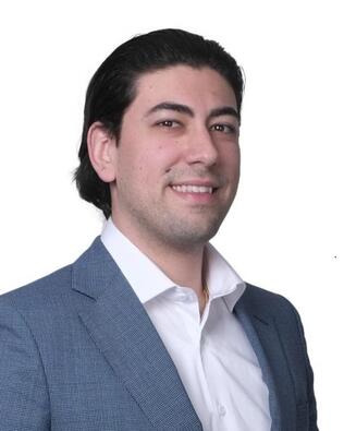 Headshot of Constantino Alves