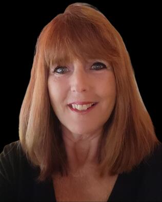 Headshot of Lucia Wood