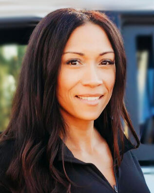 Headshot of Lateana Heuer