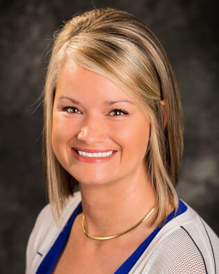 Headshot of Amy Hart