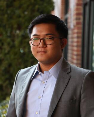 Headshot of Daniel Park