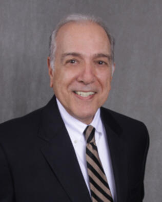 Headshot of Dennis DeCarlo