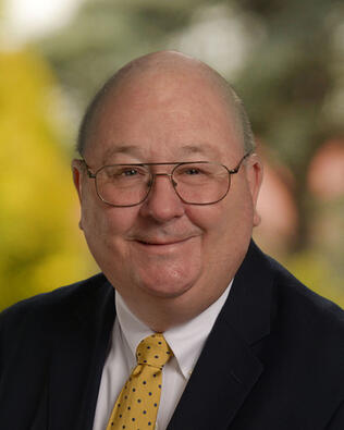 Headshot of Robin Lawson