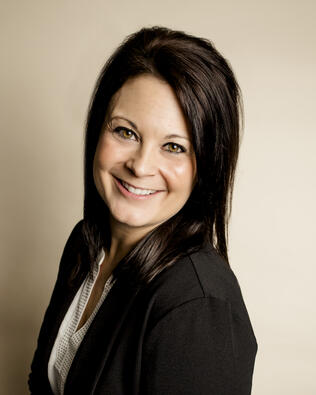 Headshot of Kylie Petty