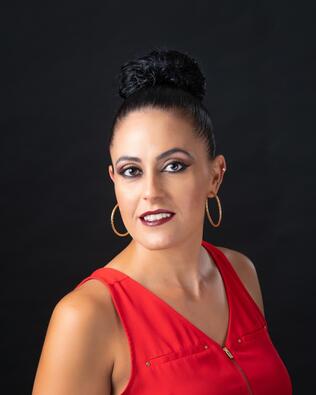 Headshot of Mayra Banuelos