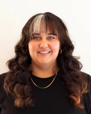 Headshot of Stephanie Goetze