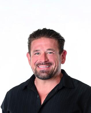 Headshot of Wesly Davidson