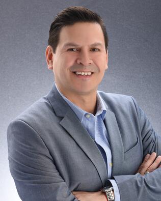 Headshot of Anthony Pereira
