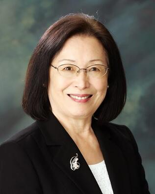 Headshot of Helen Nakano