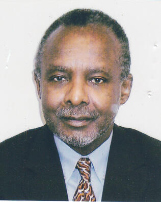 Headshot of Les James