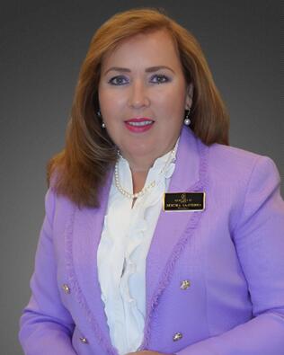 Headshot of Bertha Saavedra