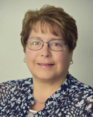 Headshot of Laura Alfredson