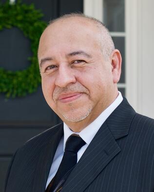 Headshot of Sergio Velasco