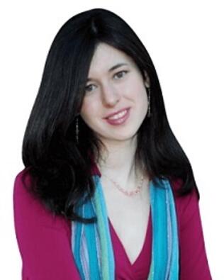 Headshot of Tiffany Vasquez de Velasco