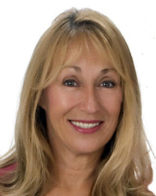 Headshot of Vicki Biehl