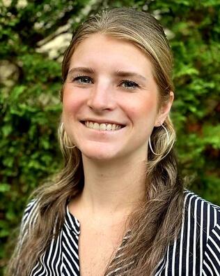 Headshot of Megan Oliver