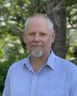 Headshot of Zach Bauer