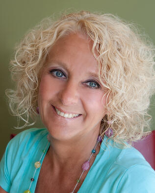 Headshot of Bettina Boling