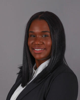 Headshot of Angela Diaz - Adames