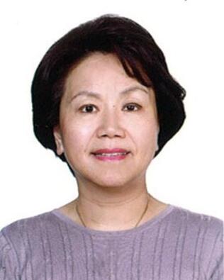 Headshot of Helen Yen