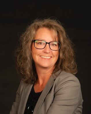 Headshot of Natasha Zieroth-Chaumont