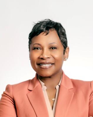 Headshot of Alicia Barclay