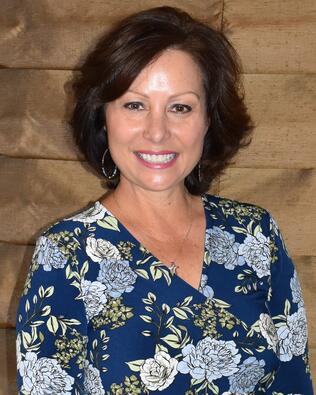 Headshot of Tracy Rolling