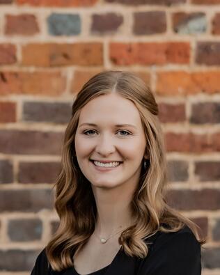 Headshot of Erin Kennedy