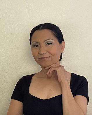 Headshot of Adriana Tavarez